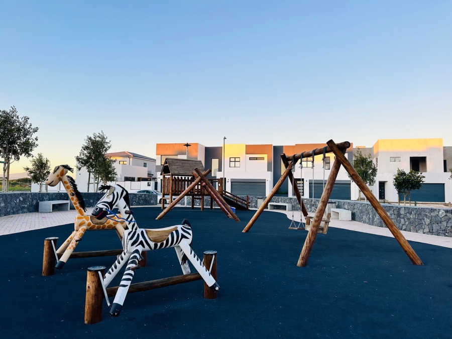 4 Bedroom Property for Sale in Sandown Western Cape